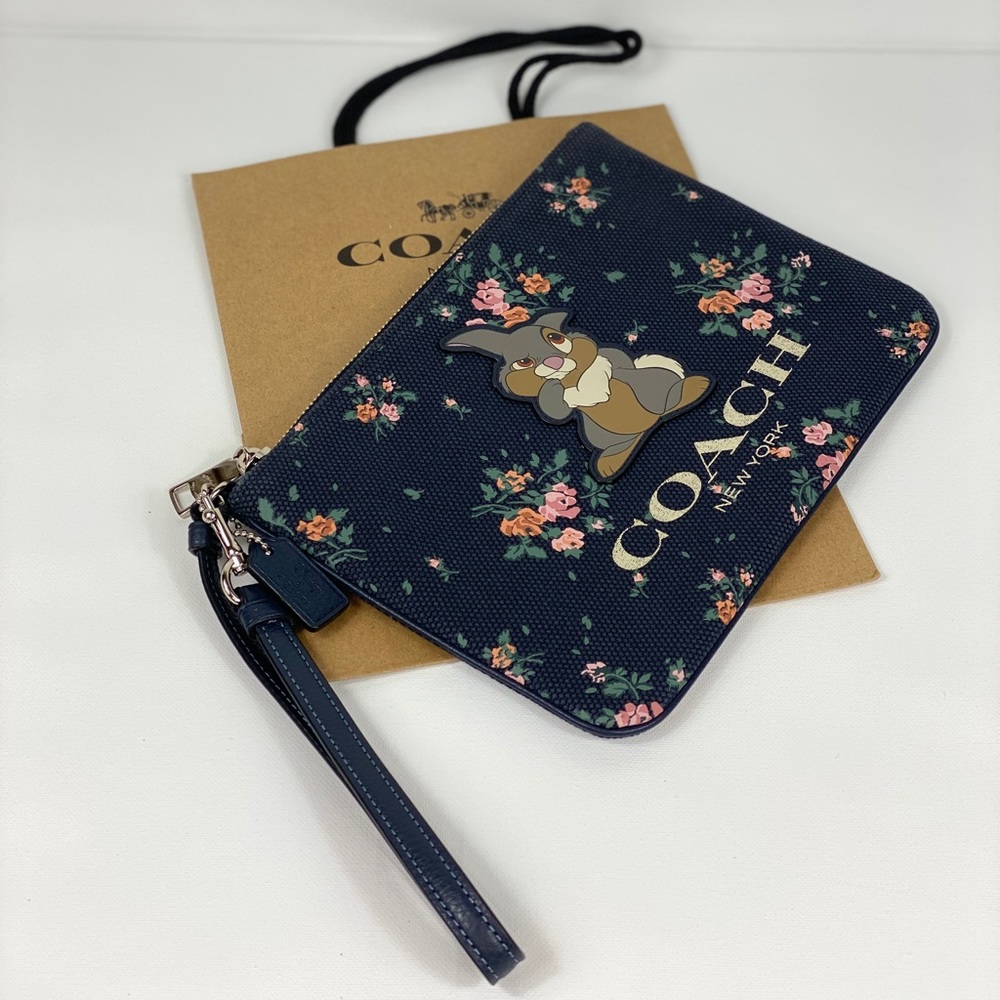 Coach X Disney Gallery Pouch W Thumper - Picture 2 of 10
